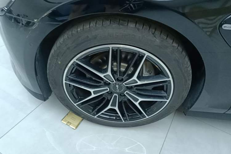 Used BYD Seal 2025 Revised Version 650 Intelligent Driving Edition Left Front Wheel Hub