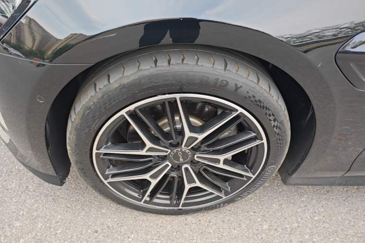 Used BYD Seal 2025 650 Zhihang Edition Left Front Wheel Hub