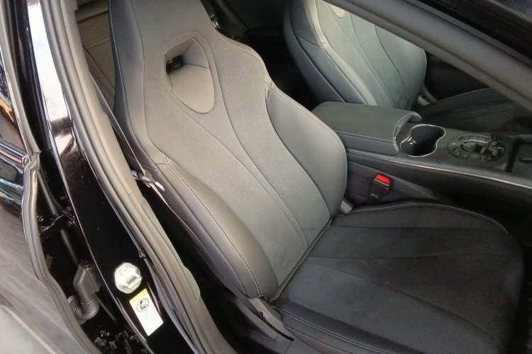 Used BYD Seal 2025 600 All-Wheel Drive Intelligent Driving Version Right Front Seat