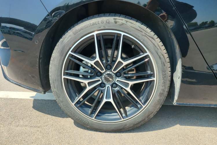 Used BYD Seal 2025 Revised Version 650 Intelligent Driving Edition Right Rear Wheel Hub