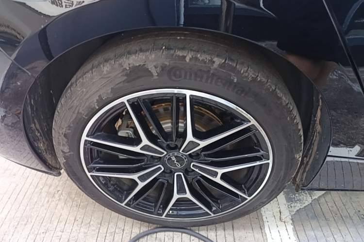 Used BYD Seal 2025 650 Intelligent Driving Version Right Rear Wheel Hub