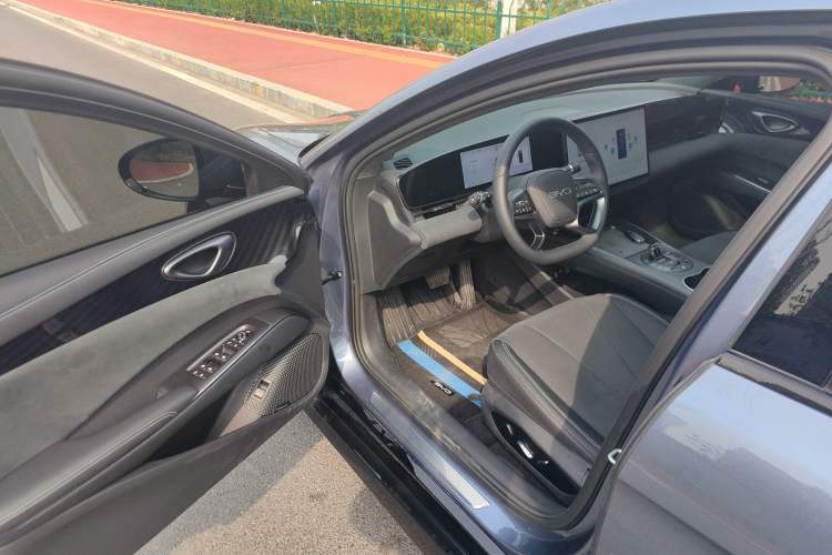 Used BYD Seal 2025 600 All-Wheel Drive Intelligent Driving Version Driver Seat