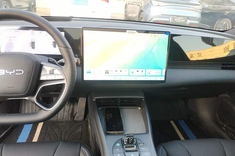 Used BYD Seal 2025 Revised Version 650 Intelligent Driving Edition Audio And AC Panel