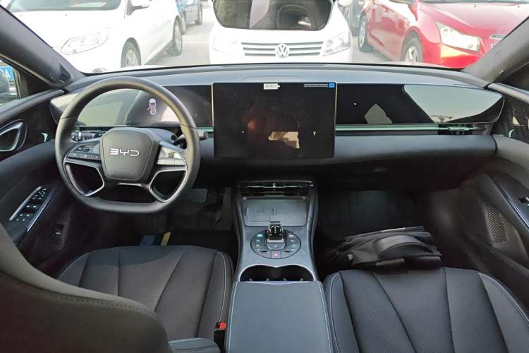 Used BYD Seal 2025 650 Zhihang Edition Center Console