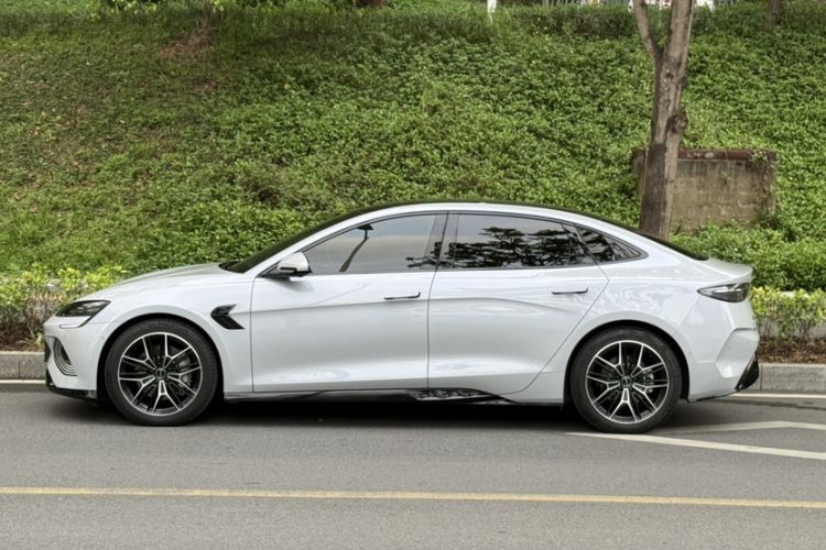 Used BYD Seal 2025 650 Long-Range Version Exterior 7