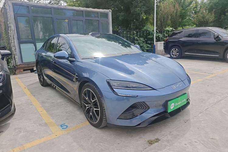 Used BYD Seal 2025 600 All-Wheel Drive Intelligent Driving Version Front Right 45 Deg