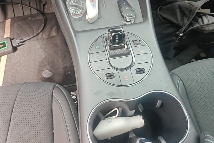 Used BYD Seal 2025 600 All-Wheel Drive Intelligent Driving Version Gear Lever