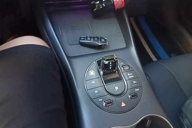 Used BYD Seal 2025 Revised Version 650 Intelligent Driving Edition Gear Lever