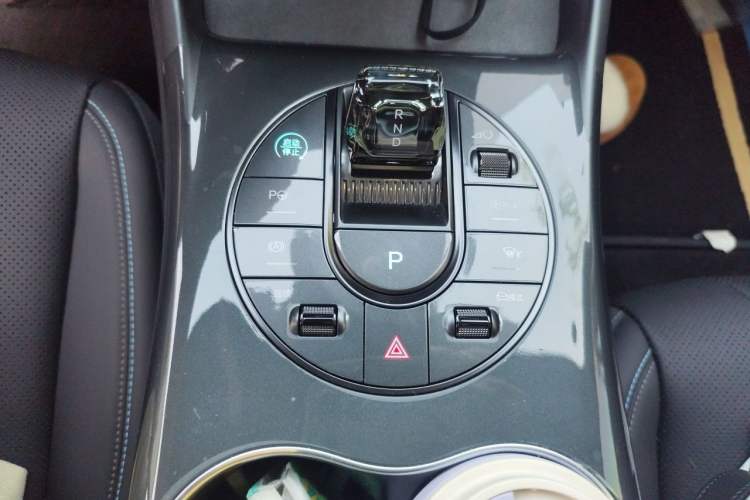 Used BYD Seal 2025 650 Intelligent Driving Version Gear Lever