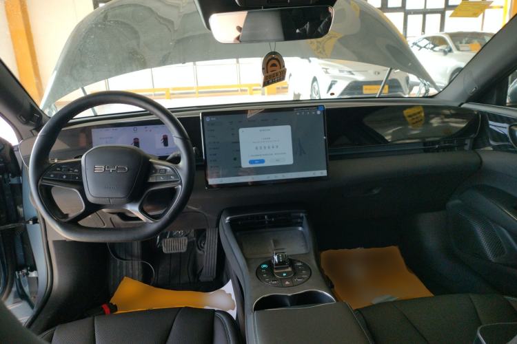 Used BYD Seal 2025 650 Zhihang Edition Interior 2