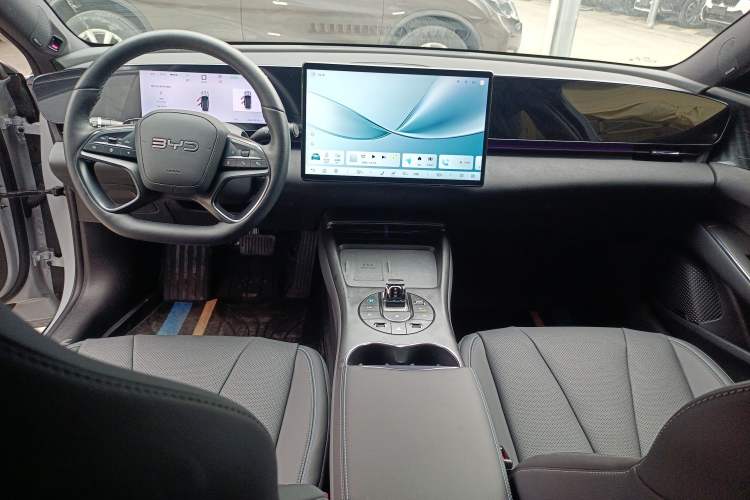 Used BYD Seal 2025 650 Zhihang Edition Interior 2