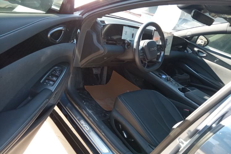 Used BYD Seal 2025 650 Zhihang Edition Interior 3
