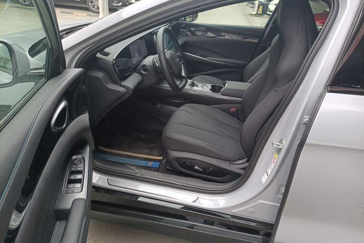 Used BYD Seal 2025 650 Zhihang Edition Interior 3