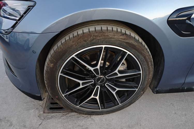 Used BYD Seal 2025 650 Zhihang Edition Left Front Wheel Hub