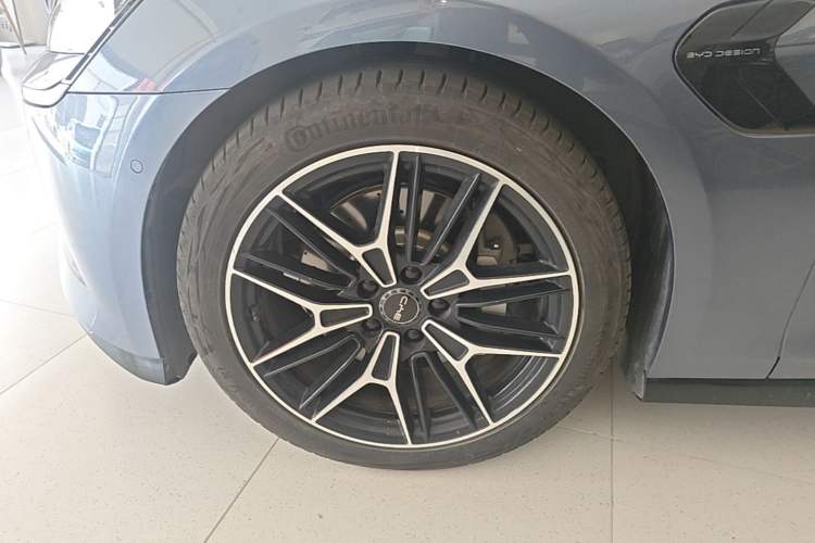 Used BYD Seal 2025 650 Long-Range Version Left Front Wheel Hub