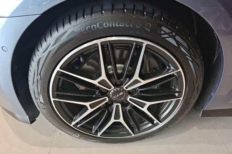 Used BYD Seal 2025 Revised Version 650 Intelligent Driving Edition Left Front Wheel Hub