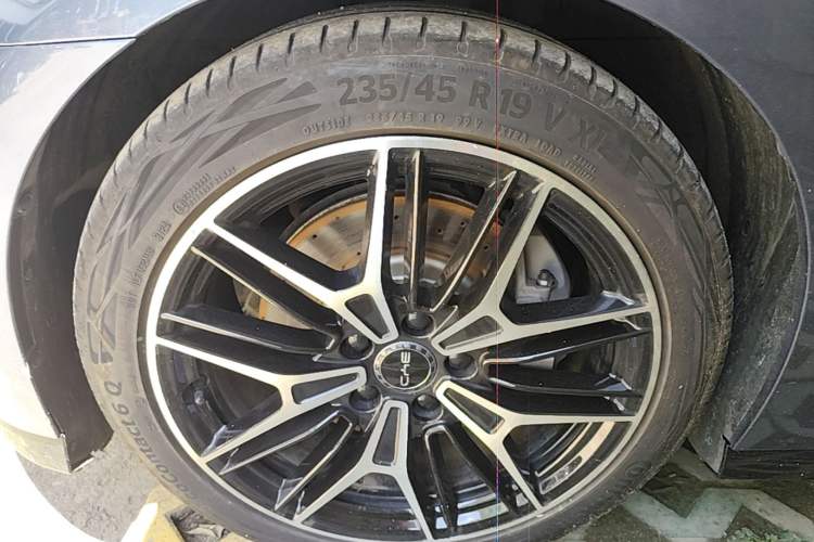 Used BYD Seal 2025 650 Long-Range Version Left Front Wheel Hub