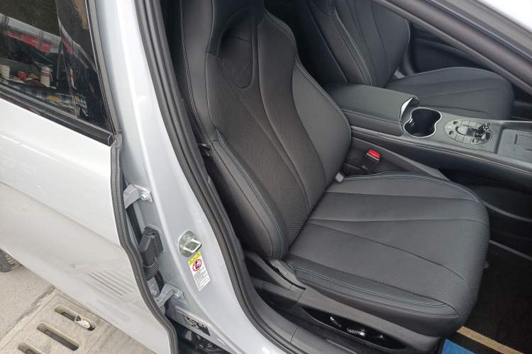 Used BYD Seal 2025 650 Zhihang Edition Right Front Seat