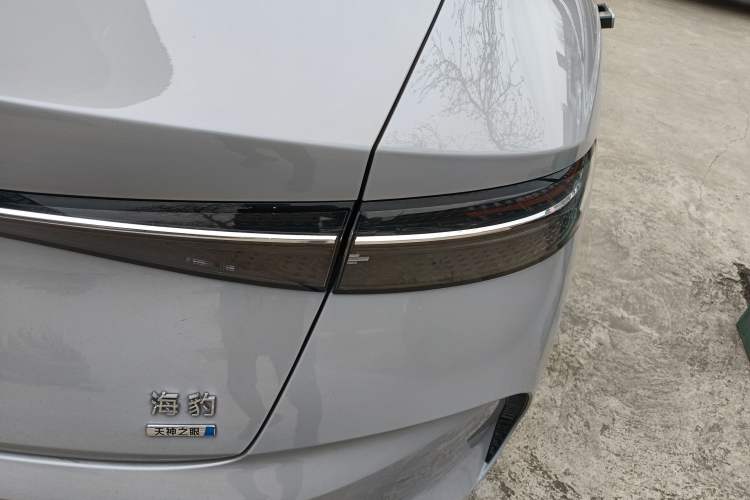 Used BYD Seal 2025 650 Zhihang Edition Right Rear Taillight