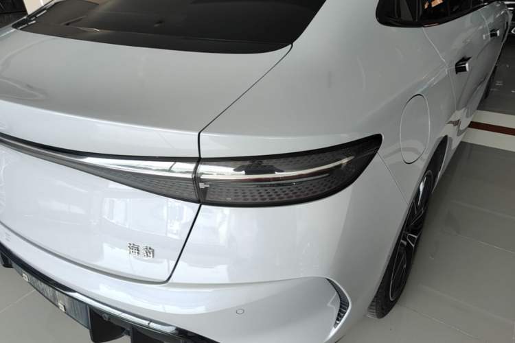 Used BYD Seal 2025 650 Long-Range Version Right Rear Taillight