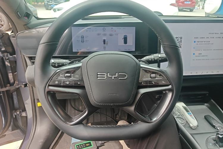 Used BYD Seal 2025 600 All-Wheel Drive Intelligent Driving Version Steering Wheel