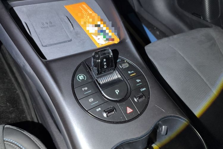 Used BYD Seal 2025 600 All-Wheel Drive Intelligent Driving Version Gear Lever