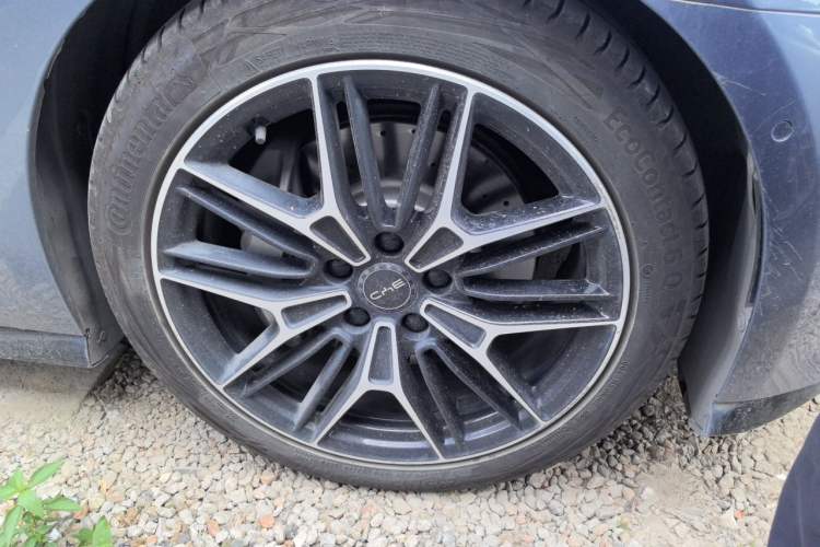 Used BYD Seal 2025 650 Zhihang Edition Right Front Wheel Hub