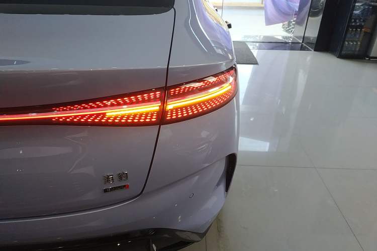 Used BYD Seal 2025 650 Intelligent Driving Version Exterior 2