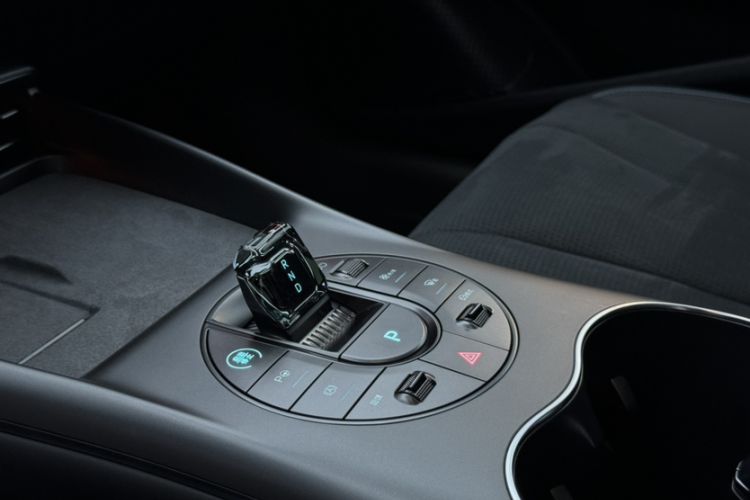 Used BYD Seal 2025 600 All-Wheel Drive Intelligent Driving Version Gear Lever