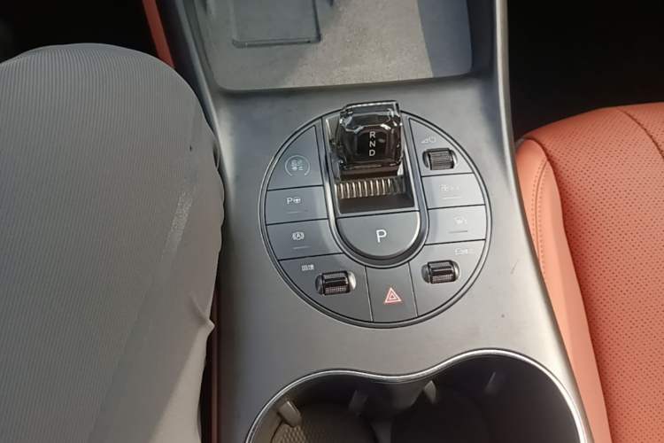 Used BYD Seal 2025 650 Long-Range Version Gear Lever