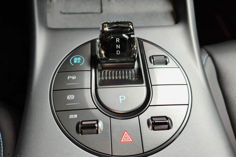 Used BYD Seal 2025 650 Intelligent Driving Version Gear Lever