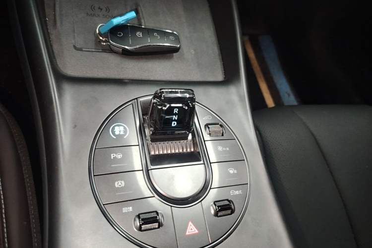 Used BYD Seal 2025 650 Zhihang Edition Gear Lever