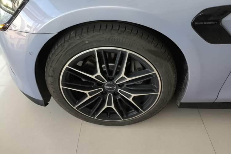 Used BYD Seal 2025 650 Long-Range Version Left Front Wheel Hub