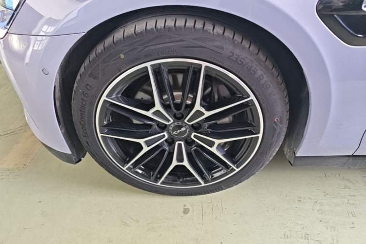 Used BYD Seal 2025 650 Intelligent Driving Version Left Front Wheel Hub