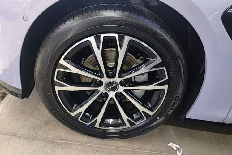 Used BYD Seal 2025 510 Smart Navigation Version Left Front Wheel Hub