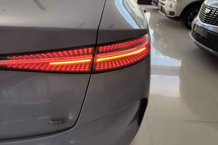 Used BYD Seal 2025 650 Long-Range Version Right Rear Taillight