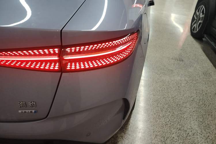 Used BYD Seal 2025 650 Zhihang Edition Right Rear Taillight