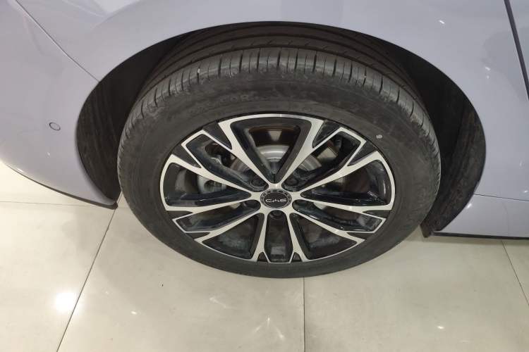 Used BYD Seal 2025 510 Smart Navigation Version Right Rear Wheel Hub