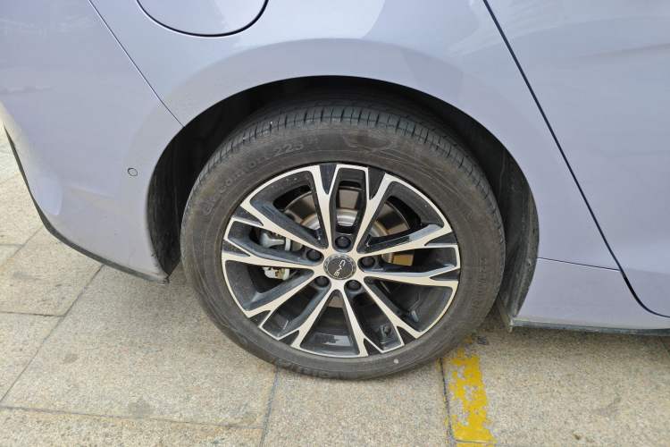 Used BYD Seal 2025 510 Smart Navigation Version Right Rear Wheel Hub