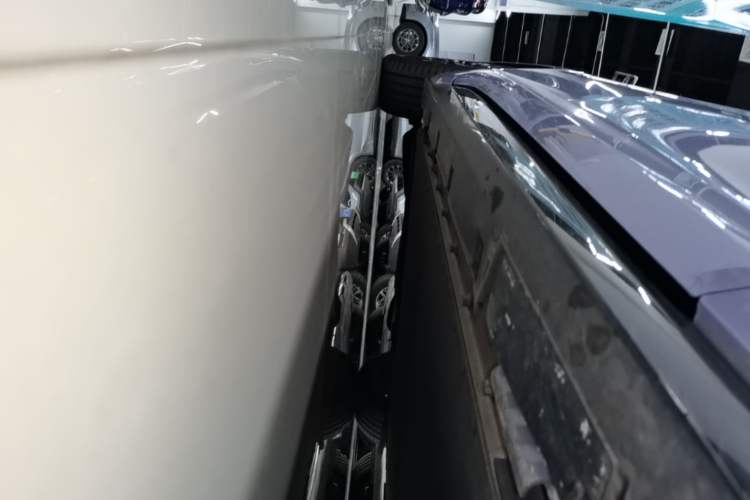 Used BYD Seal 2025 650 Long-Range Version Right Side Sill