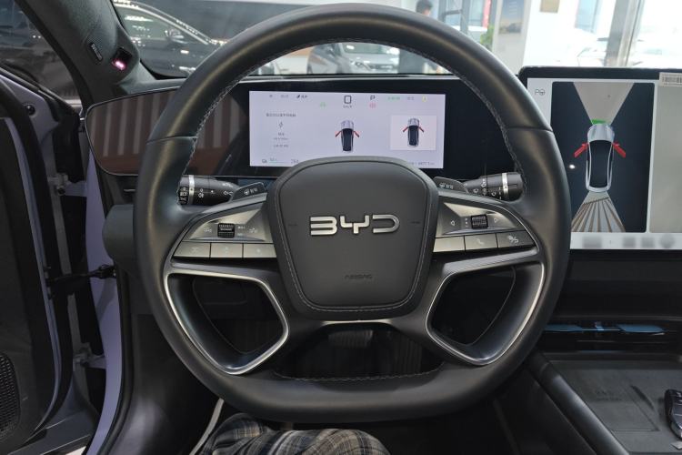 Used BYD Seal 2025 600 All-Wheel Drive Intelligent Driving Version Steering Wheel