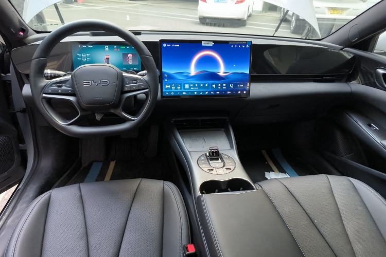Used BYD Seal 2025 Revised Version 650 Intelligent Driving Edition Center Console