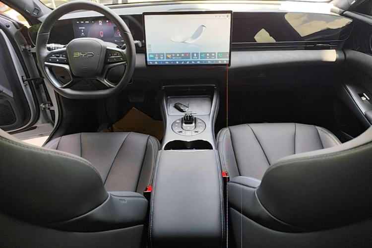 Used BYD Seal 2025 650 Zhihang Edition Center Console