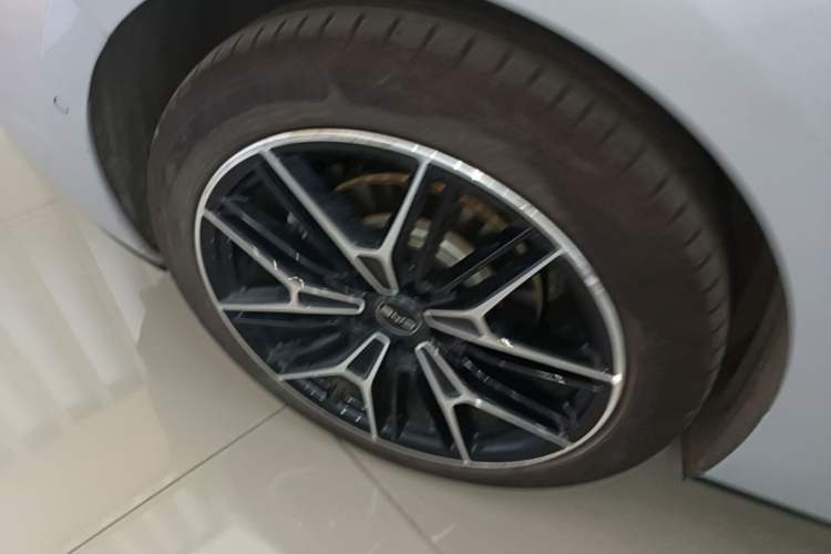 Used BYD Seal 2025 650 Long-Range Version Exterior 5