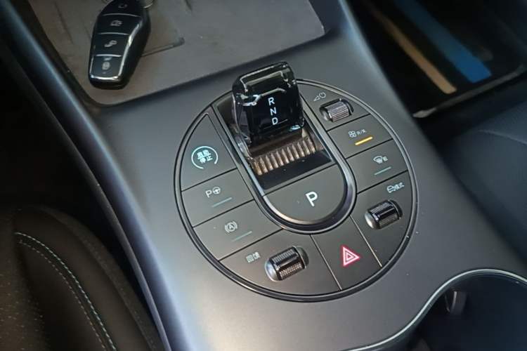 Used BYD Seal 2025 650 Long-Range Version Gear Lever