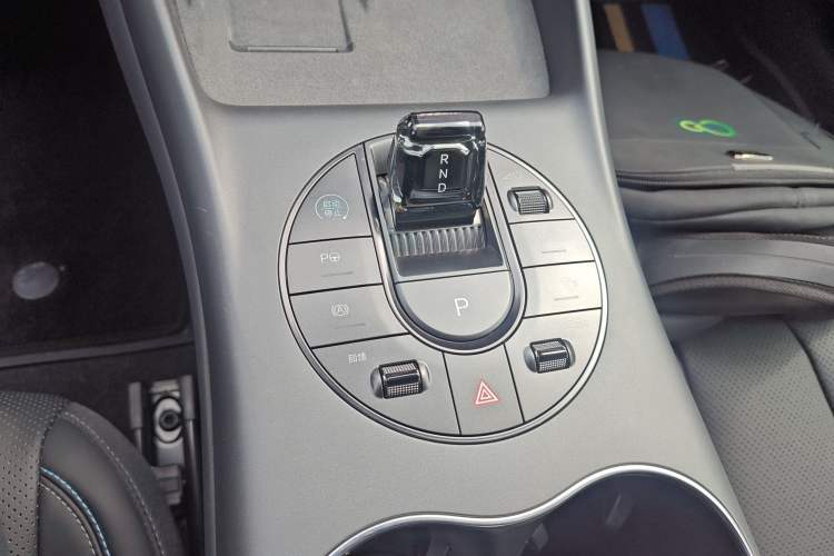 Used BYD Seal 2025 650 Zhihang Edition Gear Lever
