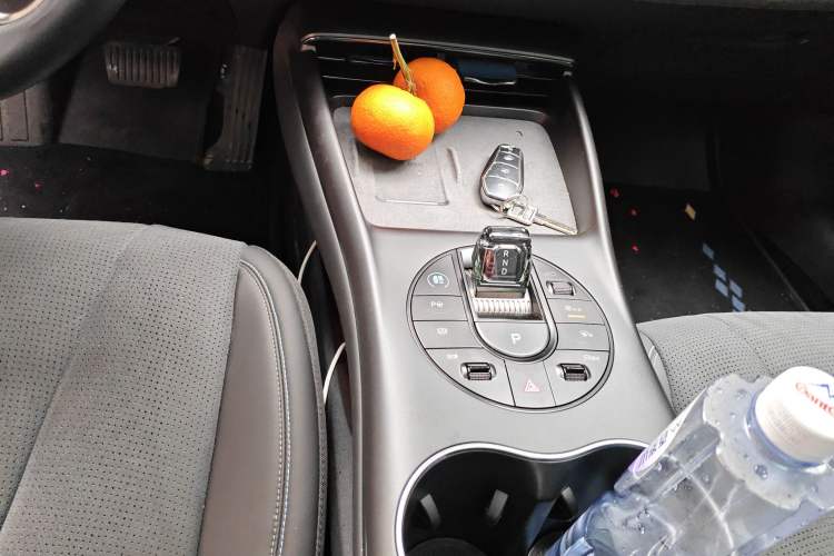 Used BYD Seal 2025 600 All-Wheel Drive Intelligent Driving Version Gear Lever