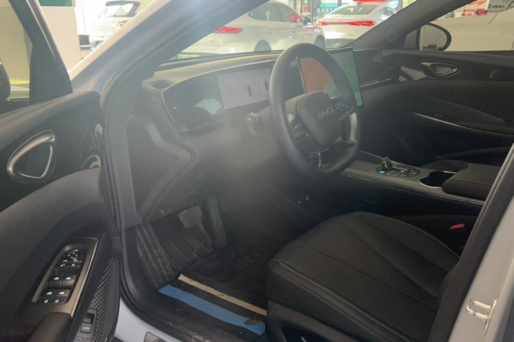 Used BYD Seal 2025 Revised Version 650 Intelligent Driving Edition Interior 2