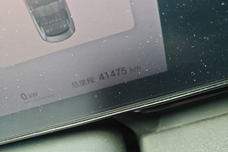 Used BYD Seal 2025 650 Intelligent Driving Version Odometer Close Up