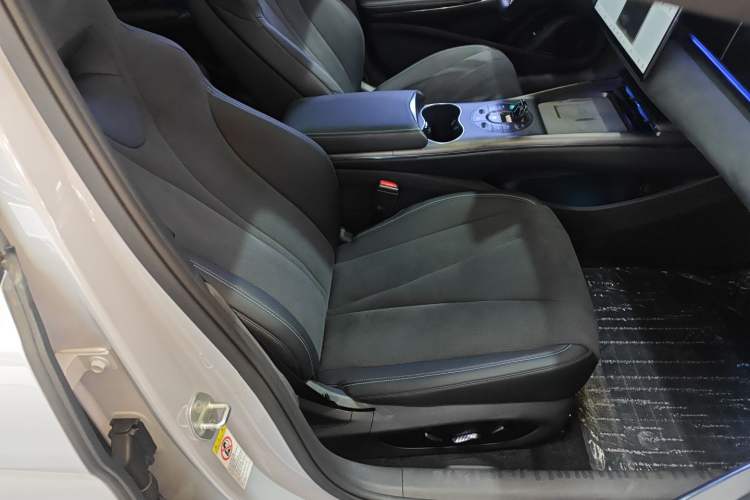 Used BYD Seal 2025 600 All-Wheel Drive Intelligent Driving Version Right Front Seat
